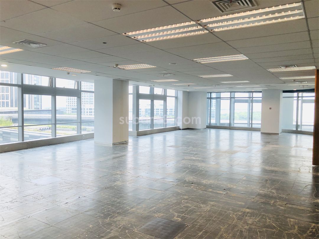 蘇州工業(yè)園區(qū) 獨(dú)墅湖板塊 慧湖大廈雙面采光 湖景辦公 